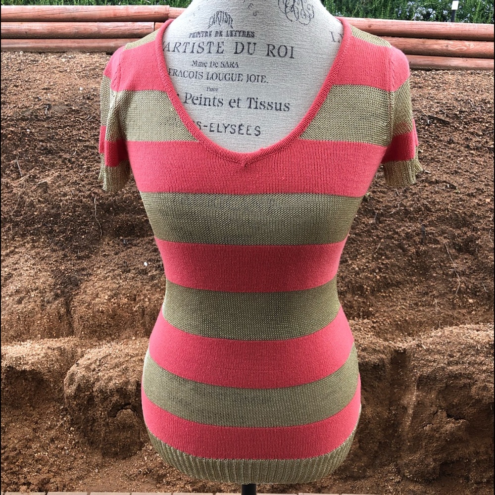 2b Bebe New S Gold Coral Stripe V-Neck Sweater